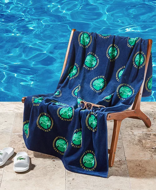Toalla Lacoste All-Over Badges